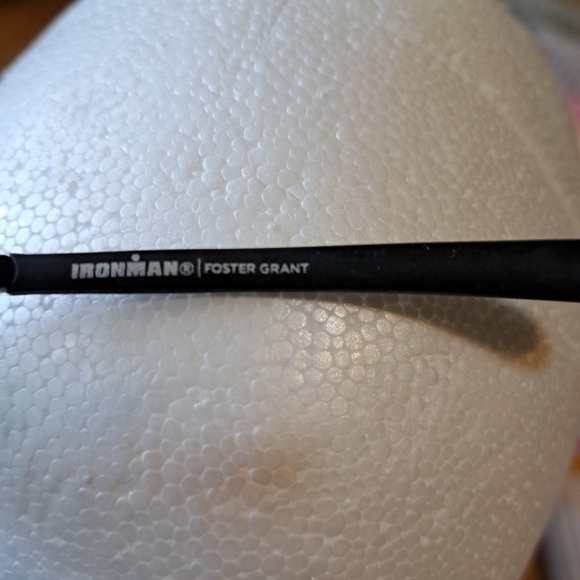 Foster‎ Grant Ironman Sunglasses - Picture 5 of 7